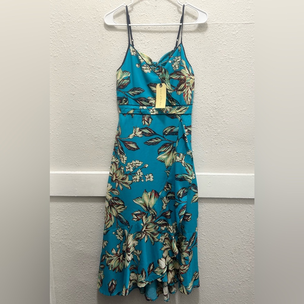 Band of the Free Blue Floral Faux Wrap MIDI Dress NWT Small